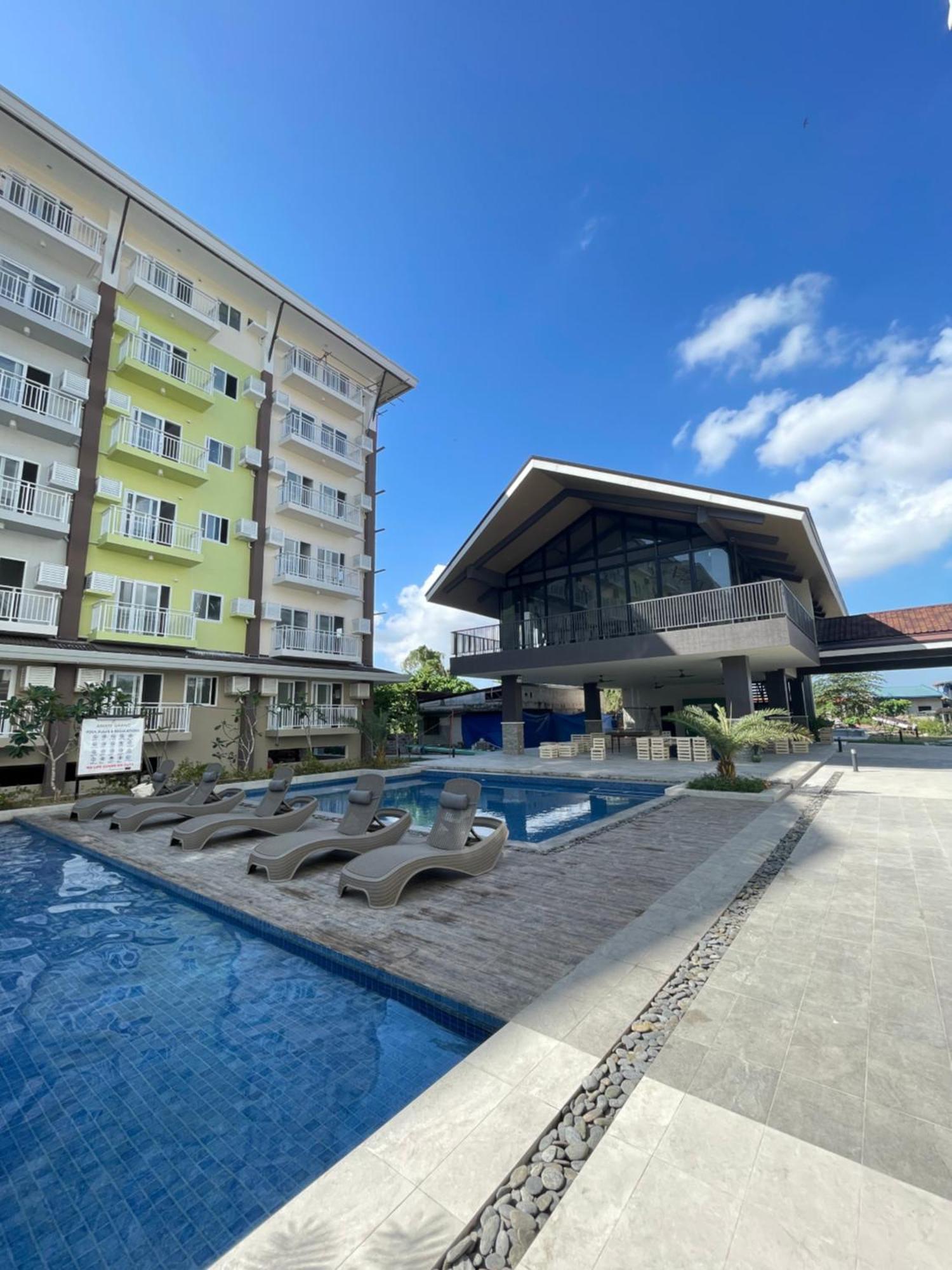 Travelers Delight Amani Grand Resort Residences 3-5Mins From Airport Isla de Mactán Exterior foto